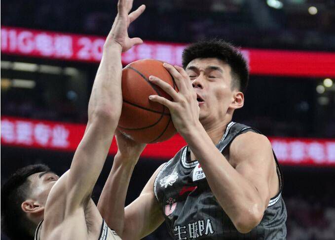 黑老大的三百六十五天免费